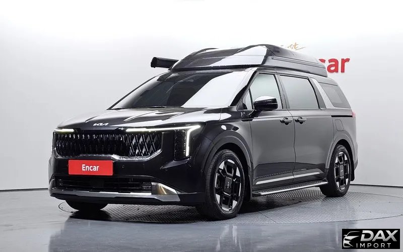 Kia Canival 7-Seater Outdoor