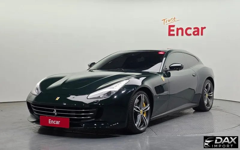 Ferrari GTC4 Lusso 6.3 V12