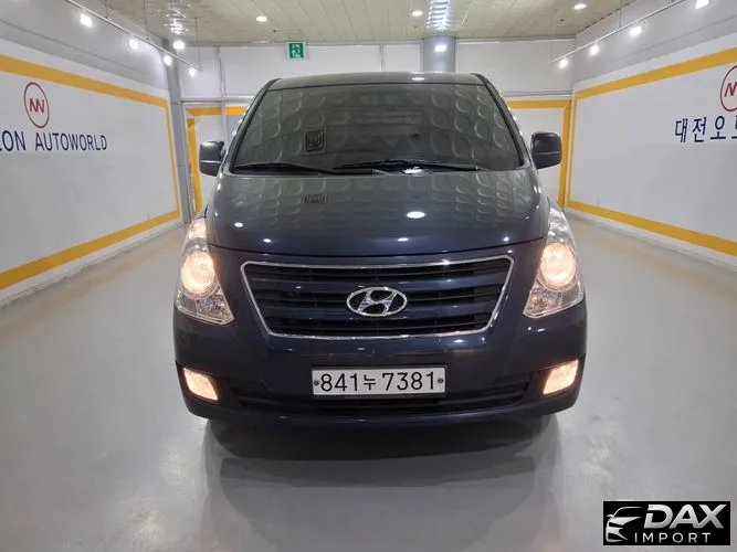 Hyundai Starex 3-Seater VAN