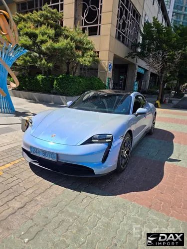 Porsche Taycan 4S