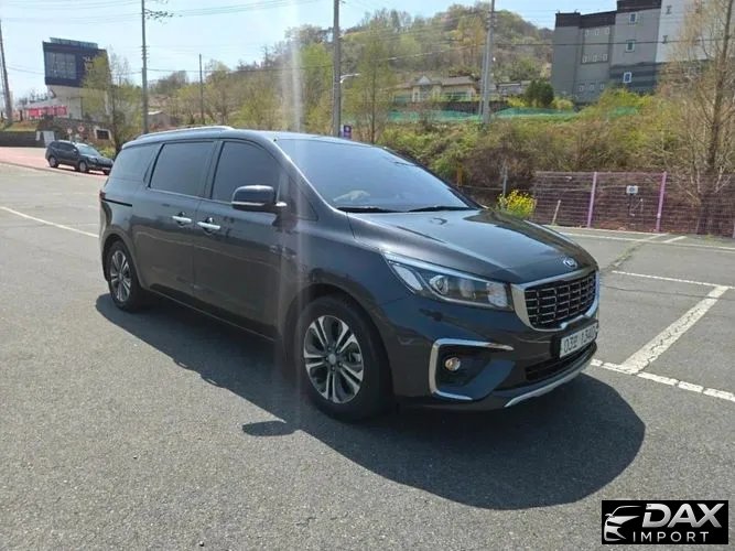 Kia Canival 9-Seater Luxury