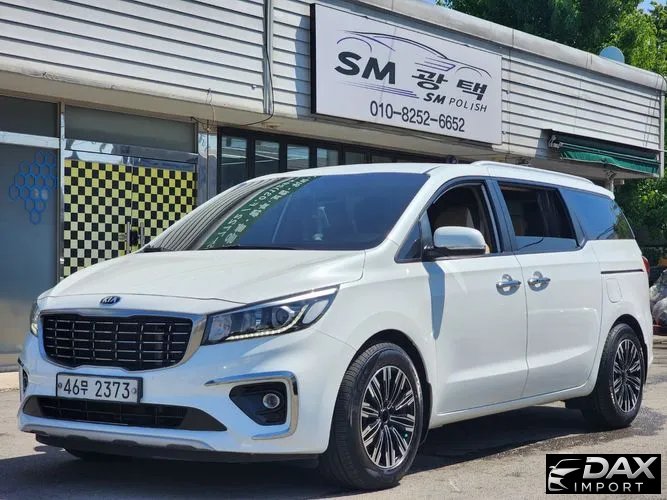 Kia Canival 9-Seater Luxury