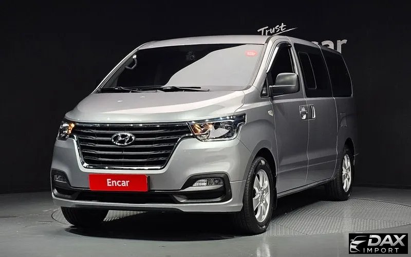 Hyundai Starex Wagon 11-Seater