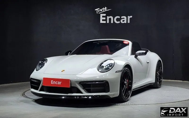 Porsche 911 Carrera 4 GTS Cabriolet