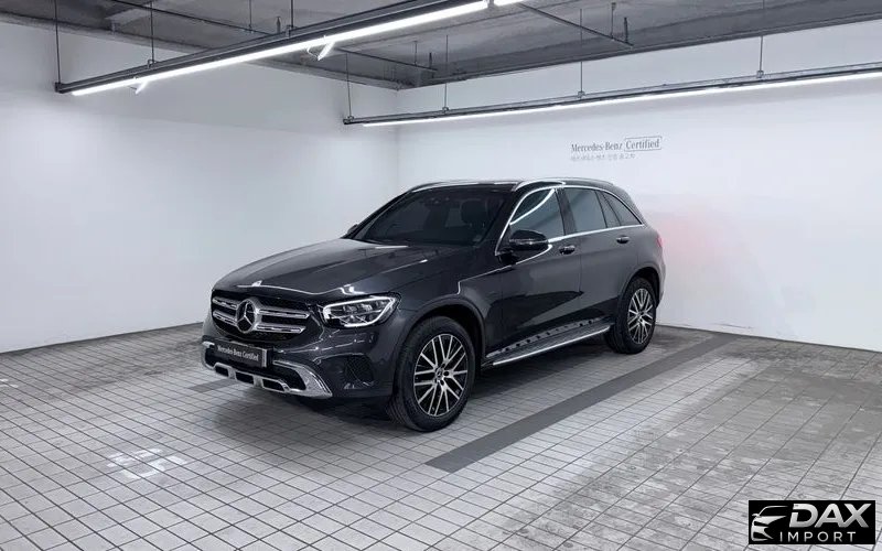 Mercedes-Benz GLC-Class GLC300e 4MATIC