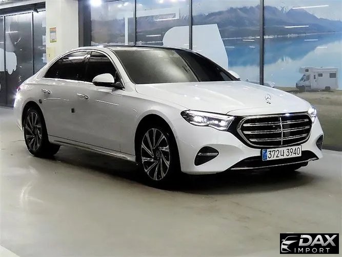 Mercedes-Benz E-Class E300 4MATIC Exclusive