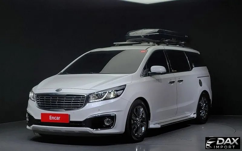 Kia Canival Gasoline 7-seater Limousine