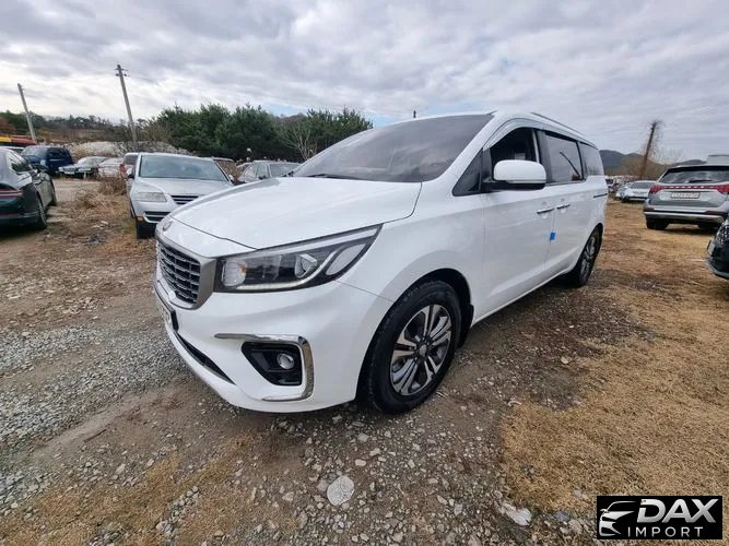 Kia Canival 9-Seater Luxury