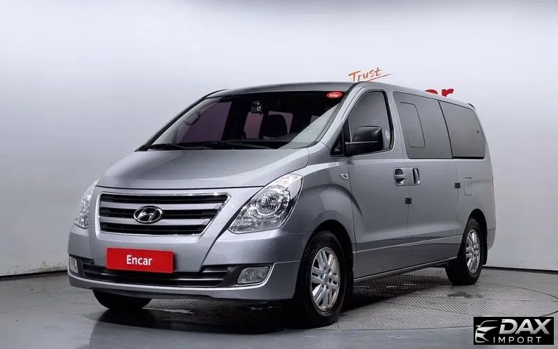 Hyundai Starex 12-Seater Wagon
