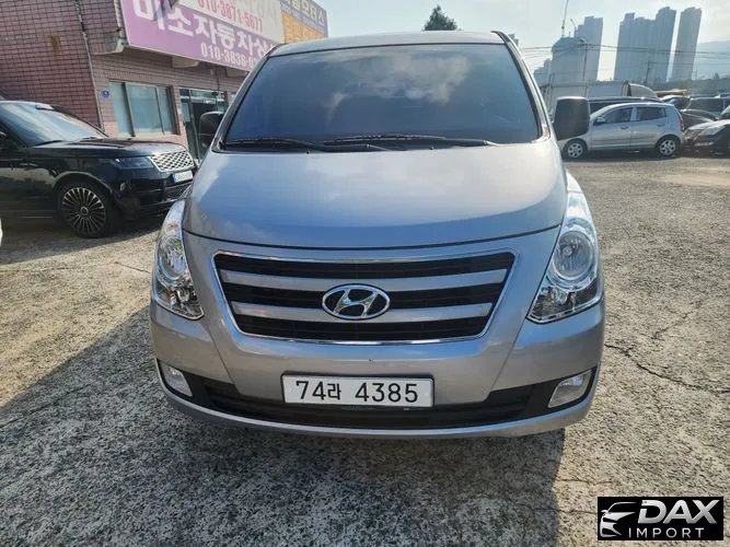 Hyundai Starex 12-Seater Wagon
