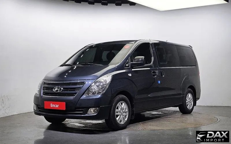 Hyundai Starex 12-Seater Wagon