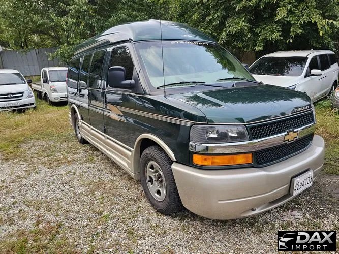 Chevrolet Chevy Van 9-Seater