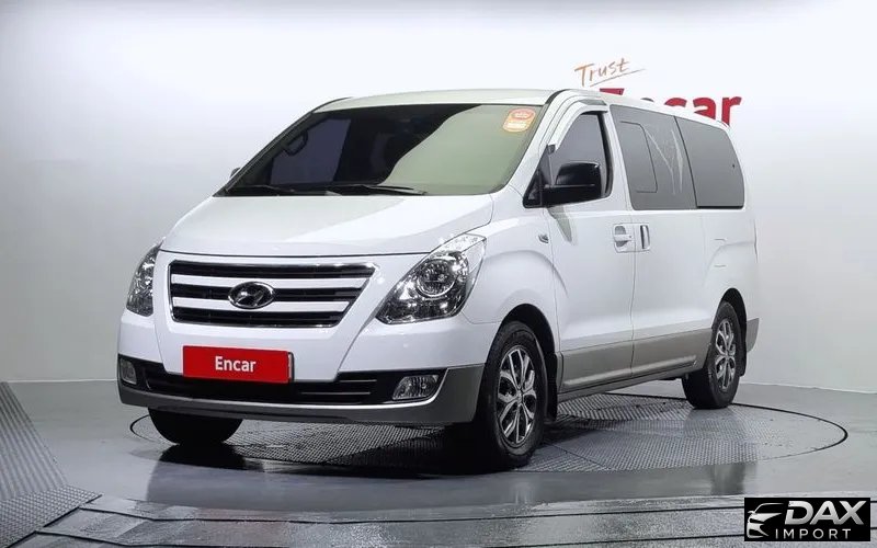 Hyundai Starex 11-Seater Wagon