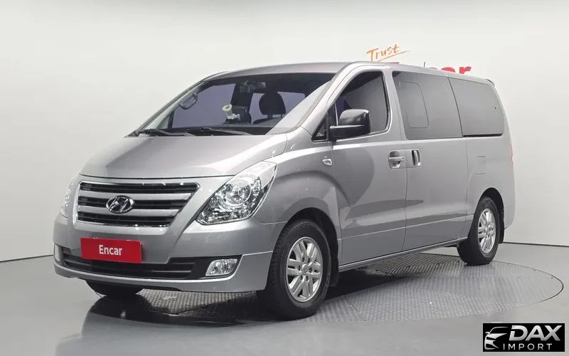 Hyundai Starex 12-Seater Wagon