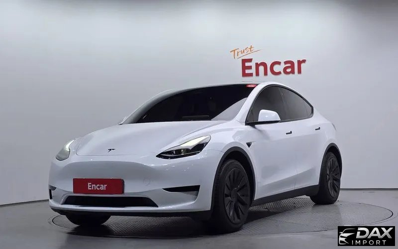 Tesla Model Y RWD