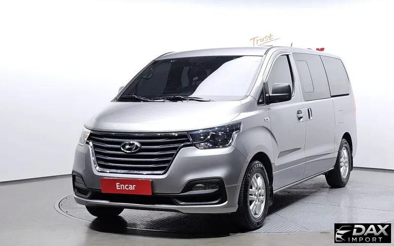 Hyundai Starex Van 5-Seater