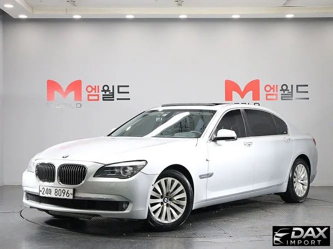 BMW 7-Series 740Li
