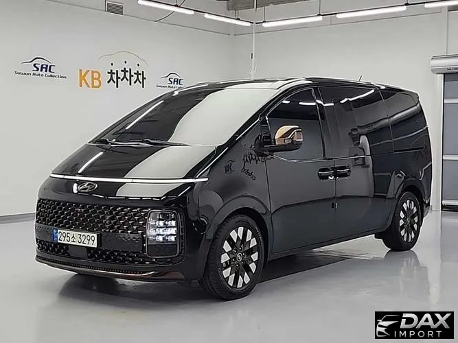 Hyundai Staria 4WD Lounge 7-Seater