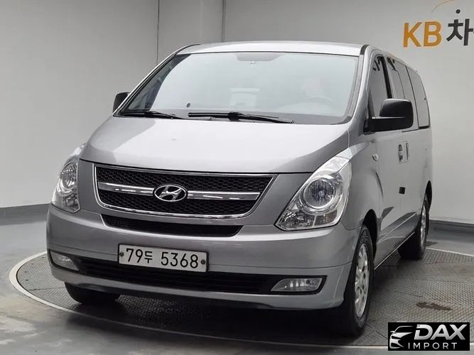 Hyundai Starex 12-Seater Wagon