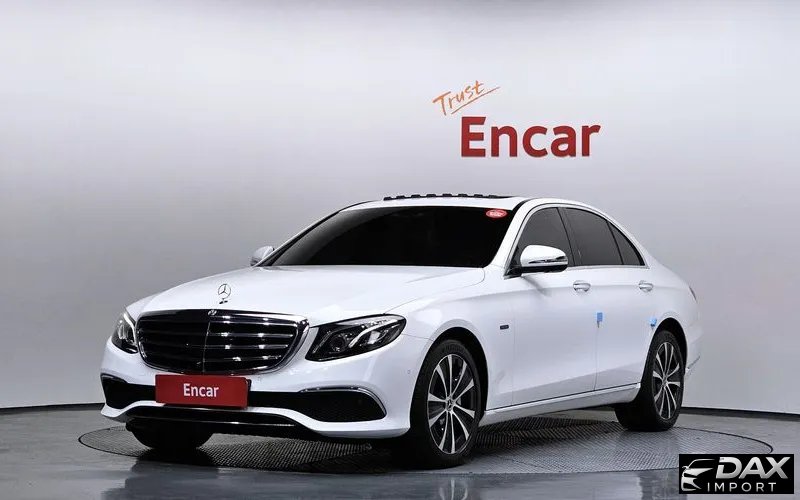 Mercedes-Benz E-Class E300e 4MATIC Exclusive