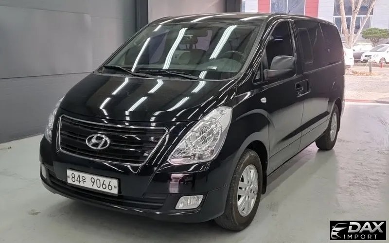 Hyundai Starex 5-Seater VAN