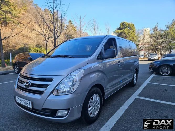 Hyundai Starex 12-Seater Wagon