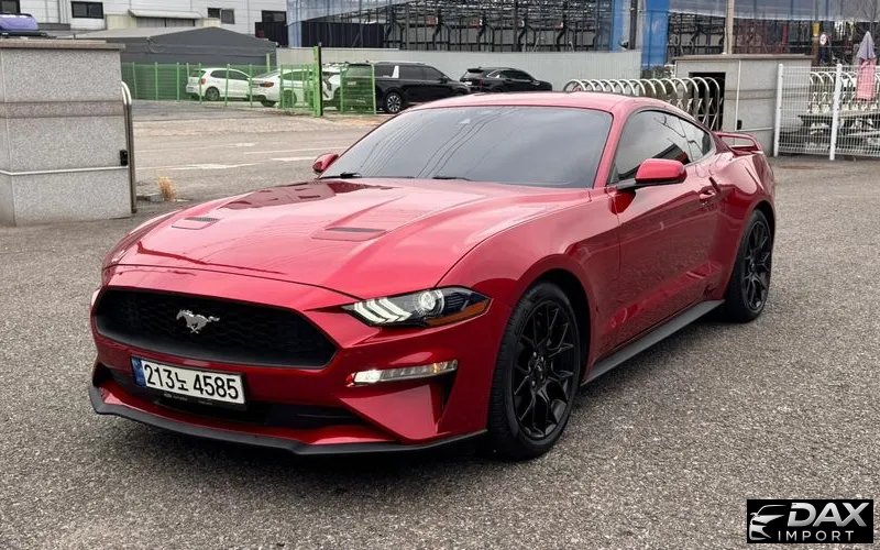 Ford Mustang Coupe