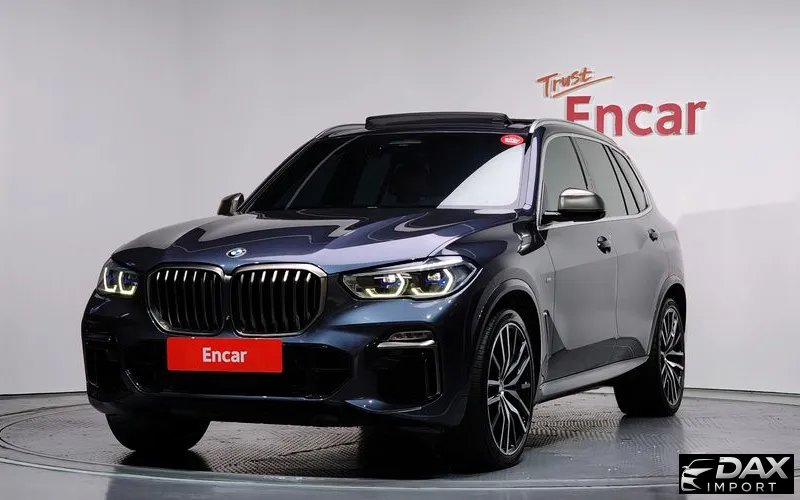 BMW X5 M50i