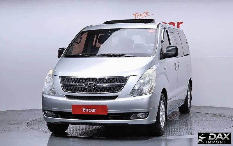 Hyundai Starex 12-Seater Wagon