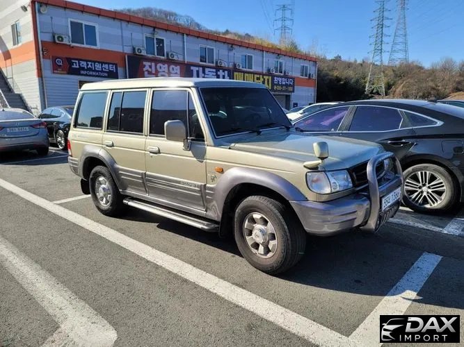 Hyundai Galloper 7-Seater LPG V6 Exceed