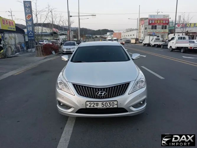 Hyundai Grandeur HG240 Modern