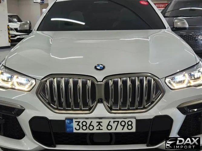 BMW X6 M50i