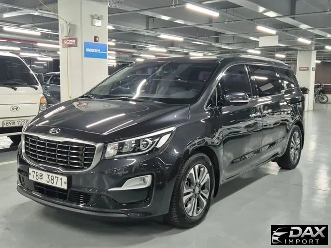 Kia Canival 11-Seater Prestige
