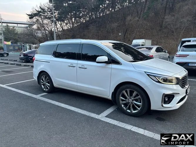 Kia Canival 9-Seater Prstige
