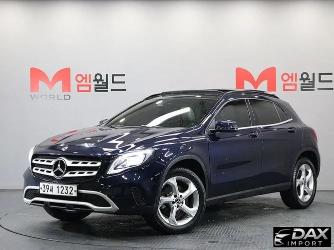 Mercedes-Benz GLA-Class GLA220