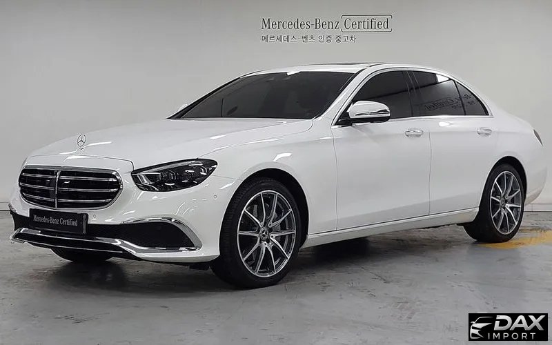 Mercedes-Benz E-Class E300e 4MATIC Exclusive