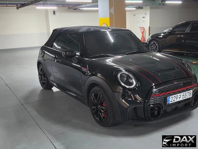 Mini Cooper Convertible JCW