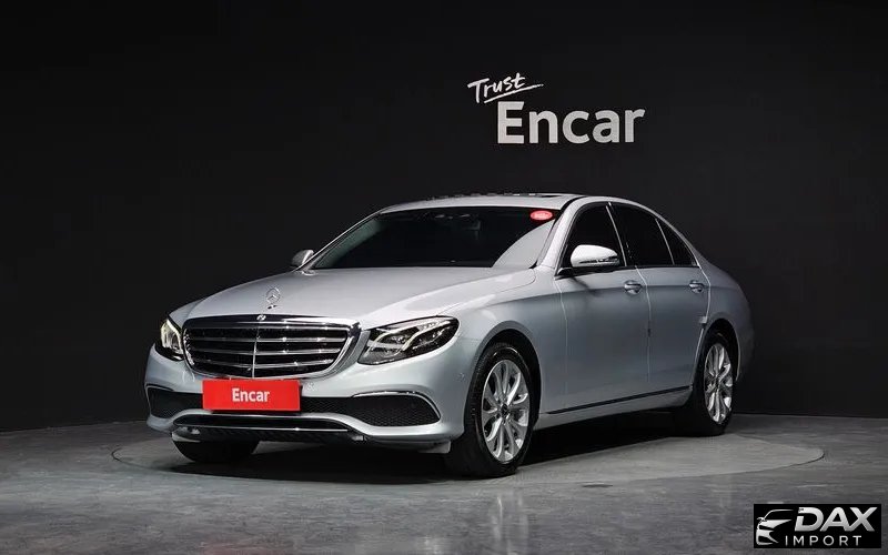 Mercedes-Benz E-Class E300 4MATIC Exclusive