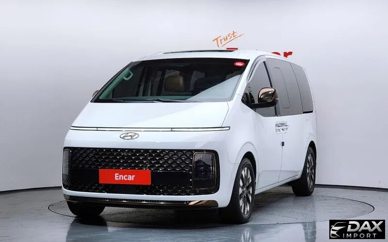 Hyundai Staria 4WD Lounge 7-Seater