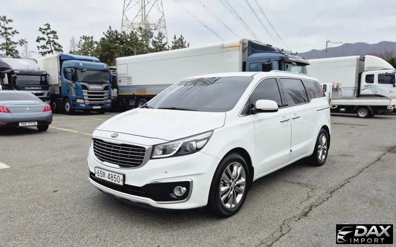 Kia Canival 7-seater Limousine