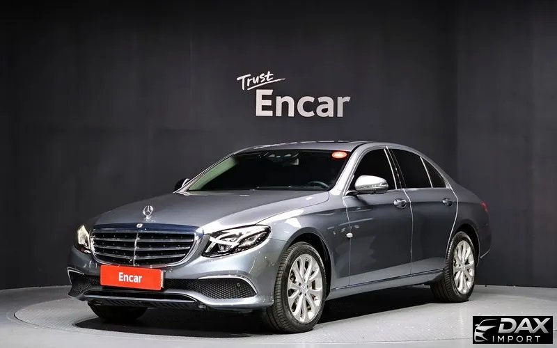 Mercedes-Benz E-Class E300 4MATIC Exclusive