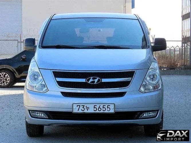 Hyundai Starex 12-Seater Wagon