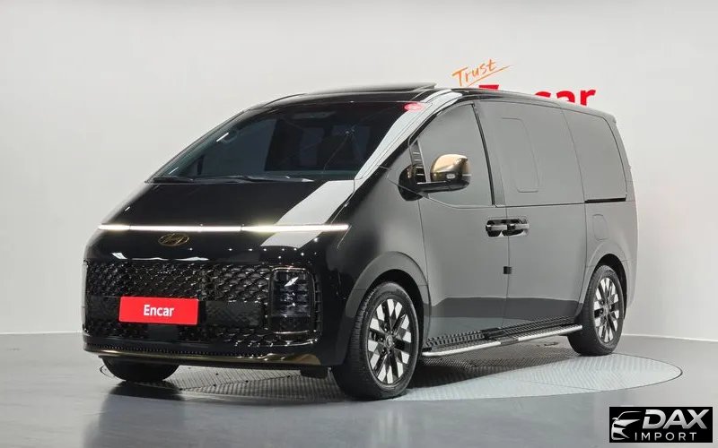 Hyundai Staria Lounge 9-Seater