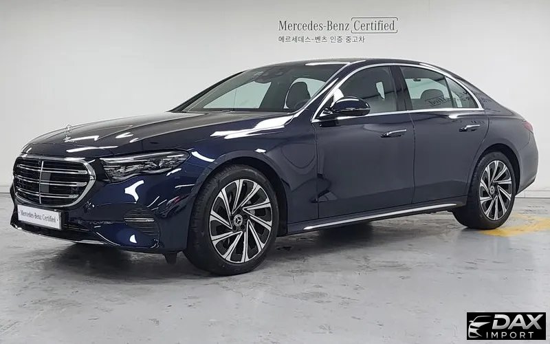 Mercedes-Benz E-Class E300 4MATIC Exclusive