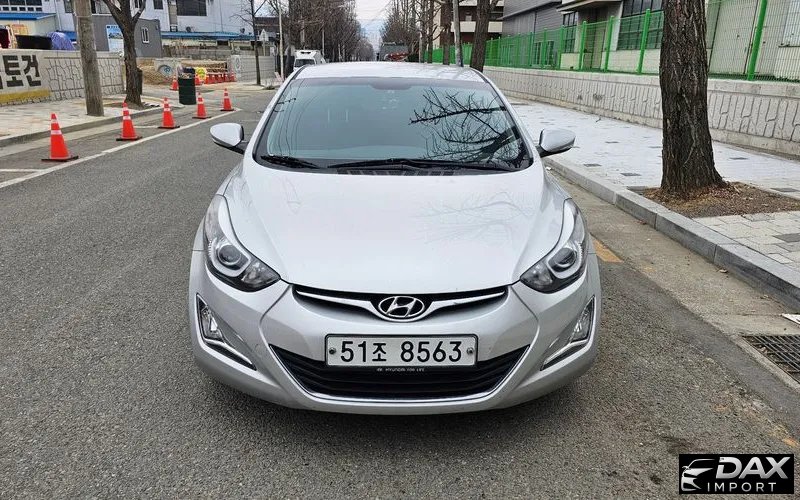 Hyundai AVANTE 1.6 GDi Smart
