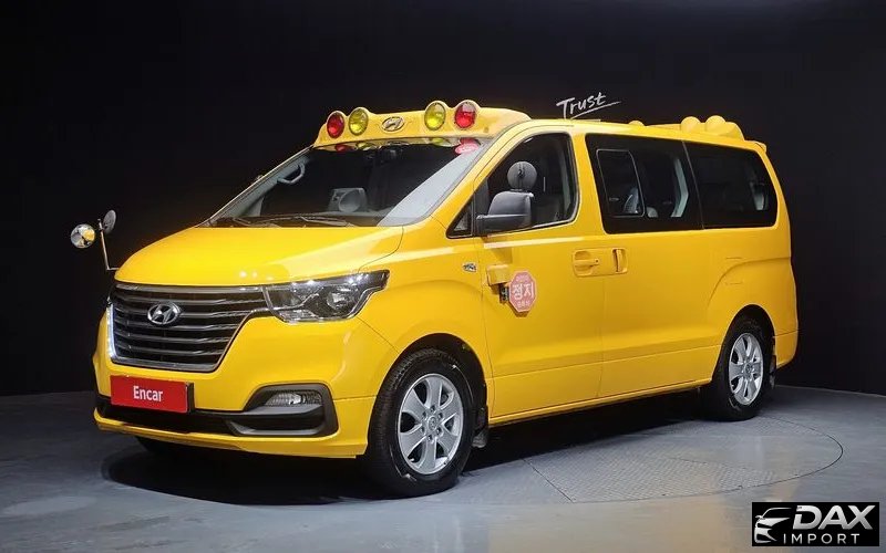 Hyundai Starex 12-Seater LPi