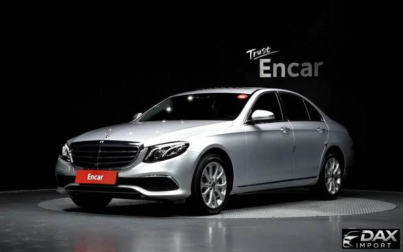 Mercedes-Benz E-Class E300 4MATIC Exclusive