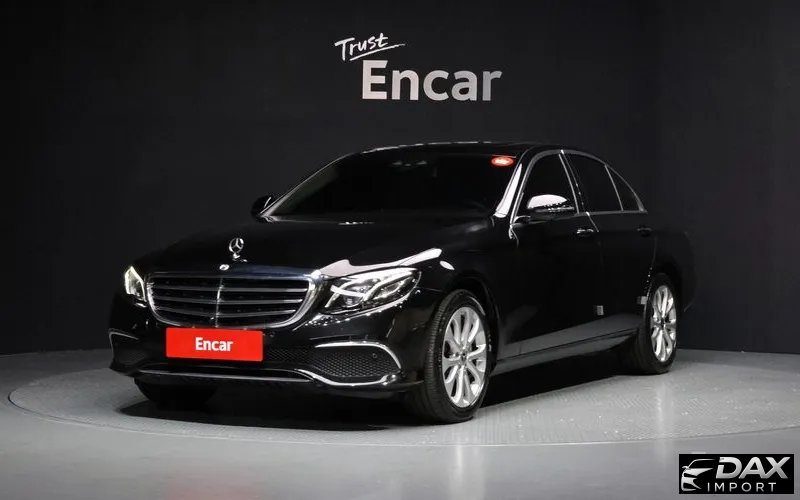 Mercedes-Benz E-Class E300 4MATIC Exclusive
