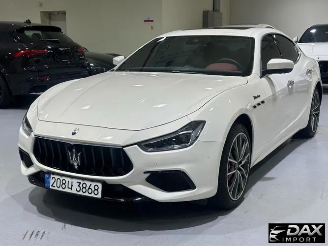Maserati Ghibli 3.0S Q4 Modena