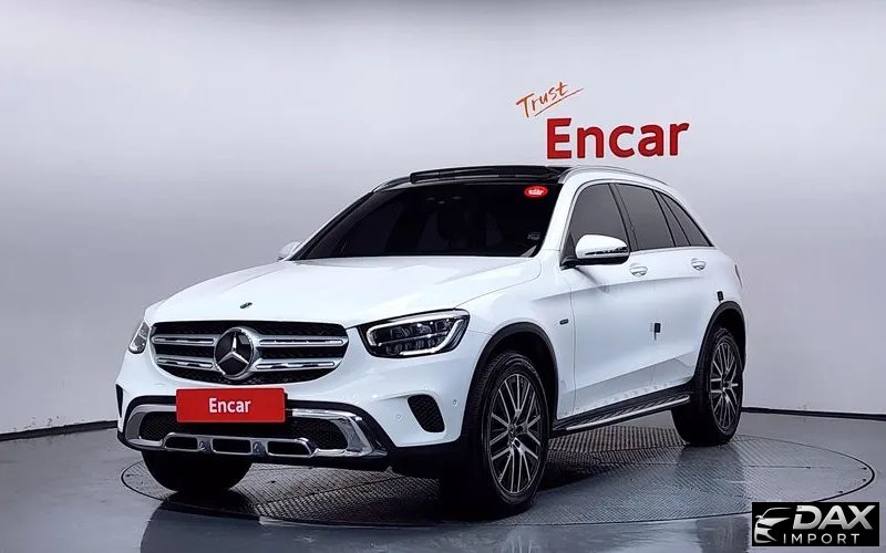 Mercedes-Benz GLC-Class GLC300e 4MATIC
